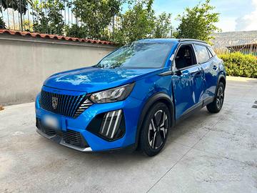 Peugeot 2008 1.2 Benzina 100CV - 2024 Incidentata