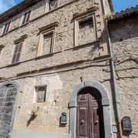 APPARTAMENTO GROTTE DI CASTRO