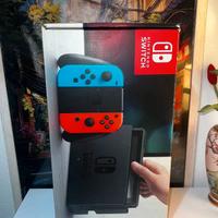 Nuova console Nintendo Switch
