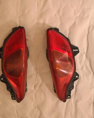 FANALI E  SPECCHIETTI USATI HONDA FORZA