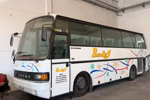 Autobus Setra S210HD