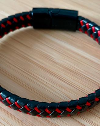 Braccialetto rosso-nero con chiusura magnetica