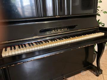 Pianoforte verticale K.F. WIRTH