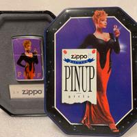 Zippo Pin up