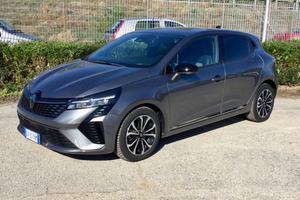 Renault Clio TCe 90 CV 5 porte Techno