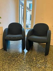 Poltroncine anni 70 in tessuto blu scuro con ruote