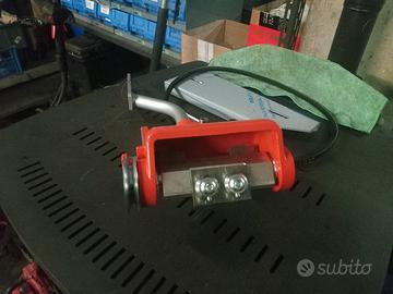 motosega JONSERED con SCORTECCIATORE 