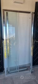 Box doccia  ad apertura angolare