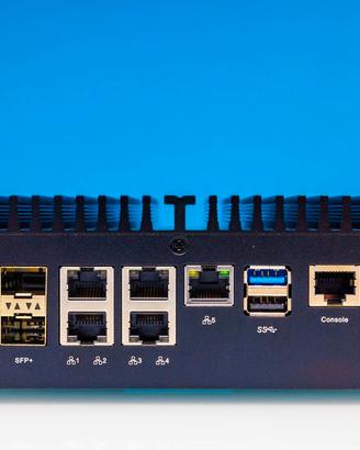 Mini PC / Firewall Router (Atom C3558R)