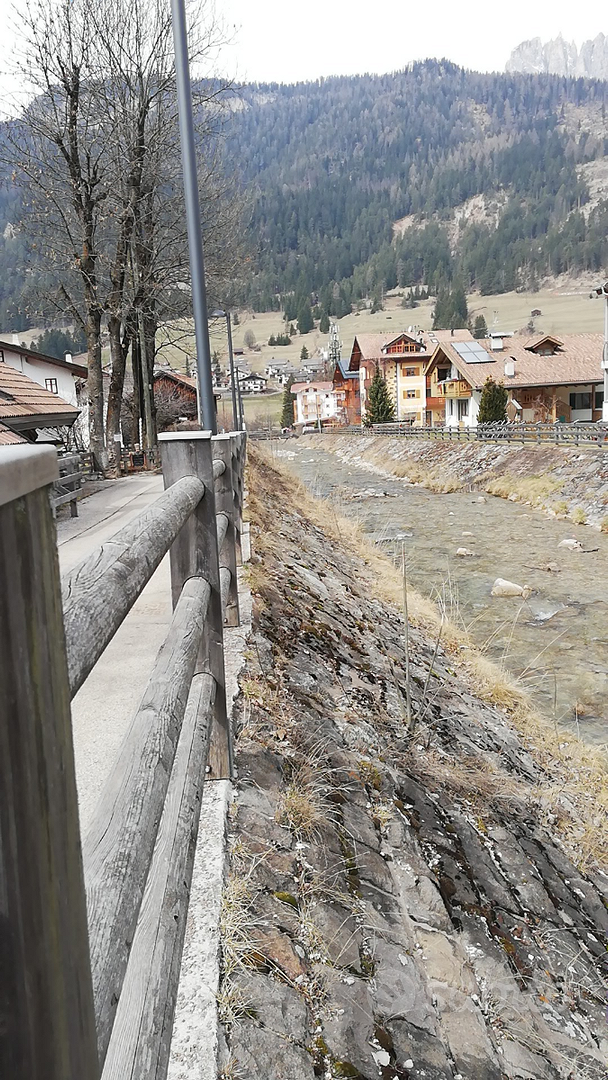 Lavapiatti /aiutocuoco con esperienza Candidati in