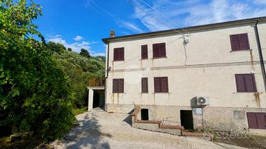 CASA SEMINDIPENDENTE A PALIANO