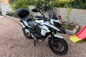 Benelli trk 502 x 