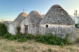 Trullo a 3 coni