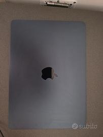 MacBook M4 