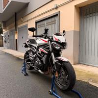Triumph Street Triple 660 S A2