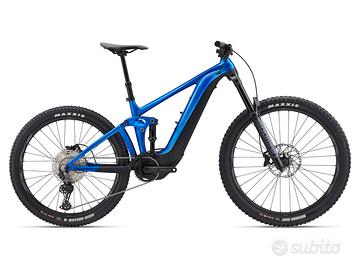 GIANT REIGN E + 3 - 800WH / SUPER PROMO !!!