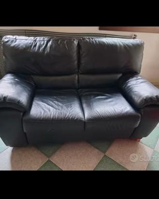 Divano in pelle nero