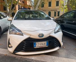 Toyota Yaris hibryd White Edit Plus aut - PERMUTO