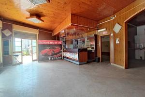 Locale Commerciale - Moio Alcantara