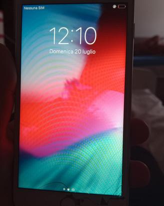 iPhone 6 plus con 16 GB di memoria 