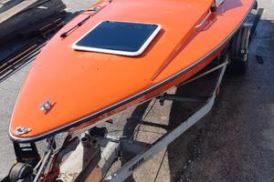 Barca motoscafo + motore + carrello