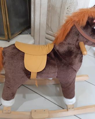 cavallo a dondolo