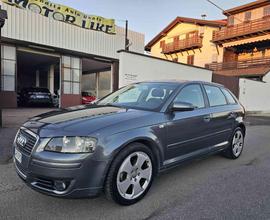 AUDI A3 SPB 2.0 16V FSI Attraction