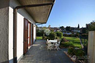 PORZIONE DI BIFAMILIARE A CAPRIANO DEL COLLE