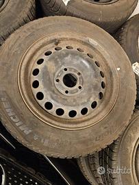 Cerchi in ferro per VW Golf gomme invernali Michel
