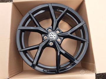 VW GOLF GTI R 6 7 8  CERCHI 19 - MODELLO ESTORIL