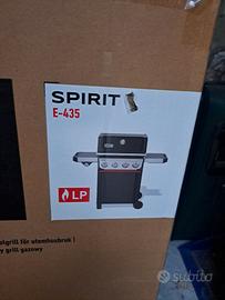Barbecue Weber Spirit E 435 mai usato
