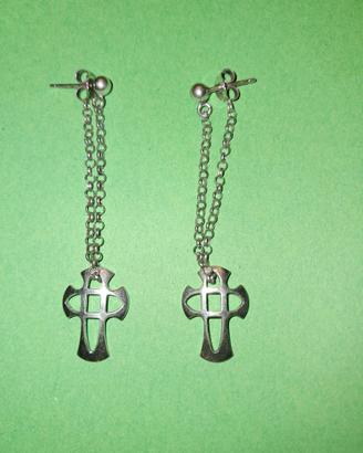 Orecchini pendenti a croce argento