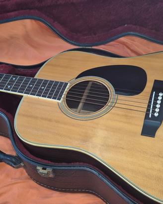 chitarra acustica Darco by Martin DR 35