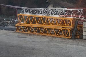 Gru San Marco SMT520