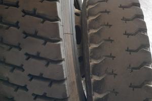 6 gomme Pirelli 12.00 R20 usate - stato 50-60%