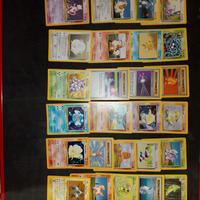 lotto set base carte Pokemon 