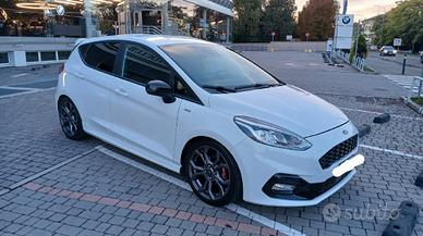ford fiesta mk8 1.5 diesel st line stupenda