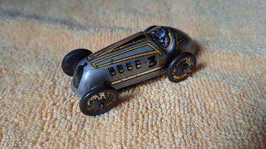 Centola auto da corsa  Gp in latta 