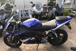 Yamaha R6