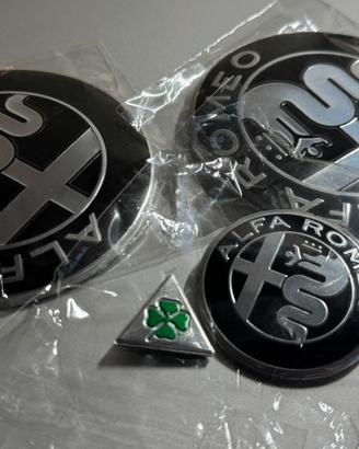 Loghi Alfa Romeo nero/argento