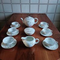 SERVIZIO DA TÈ IN PORCELLANA KÖNIGL.PR.TETTAU