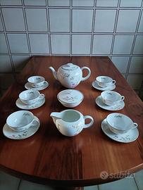 SERVIZIO DA TÈ IN PORCELLANA KÖNIGL.PR.TETTAU