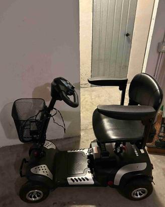 Carrozzina elettrica Vermeiren-Venus 4