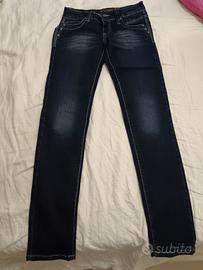 Jeans Obiettivo H.J.Blu sfaccettato con dettagli
