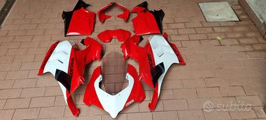 Parti racing Ducati Panigale V4 S