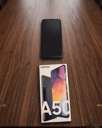 Samsung Galaxy A50 - 128GB + Accessori 