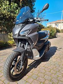 APRILIA SR GT 125