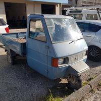 Piaggio Ape TM P703