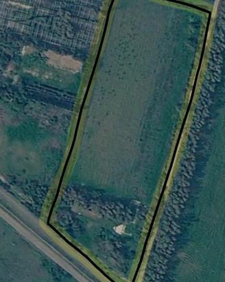 Terreno di 1,5 ettari con progetto approvato