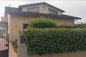 Splendida Villa Bifamiliare